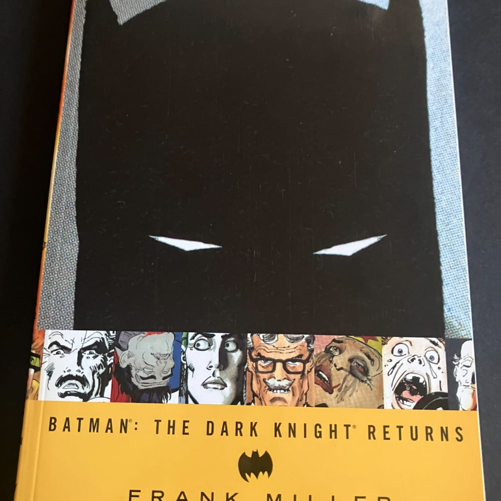 BATMAN THE DARK KNIGHT RETURNS GRAPHIC NOVEL 2002